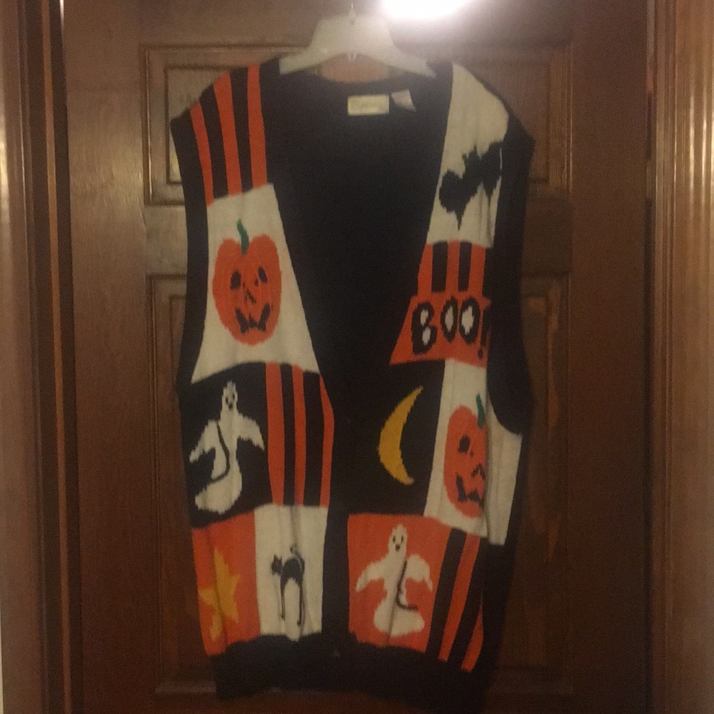 Expressions Plus Woman’s Halloween Vest